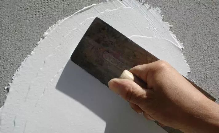 耐水腻子详细解释！腻子施工遇问题这样解决